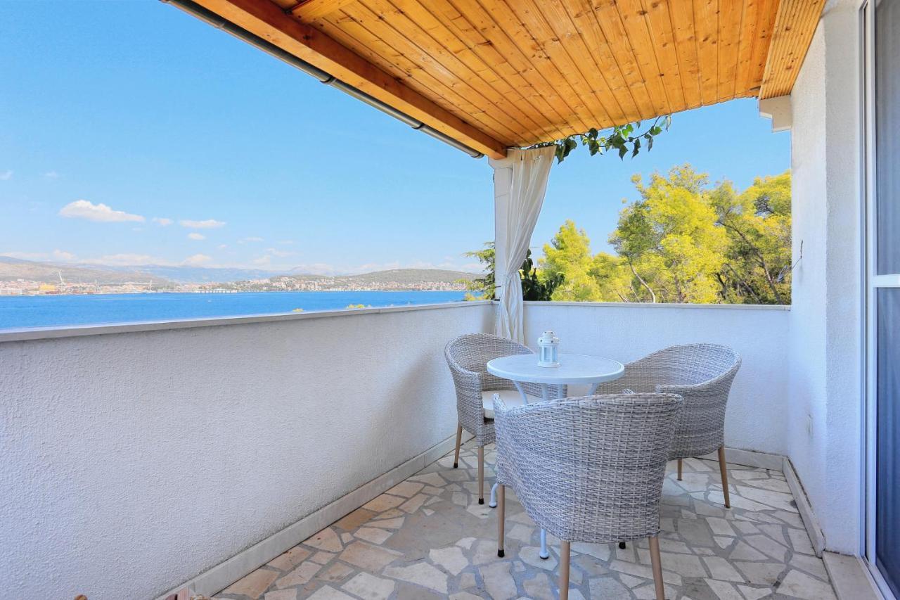 Apartments By The Sea Okrug Donji, Ciovo - 12502 Okrug Gornji Εξωτερικό φωτογραφία