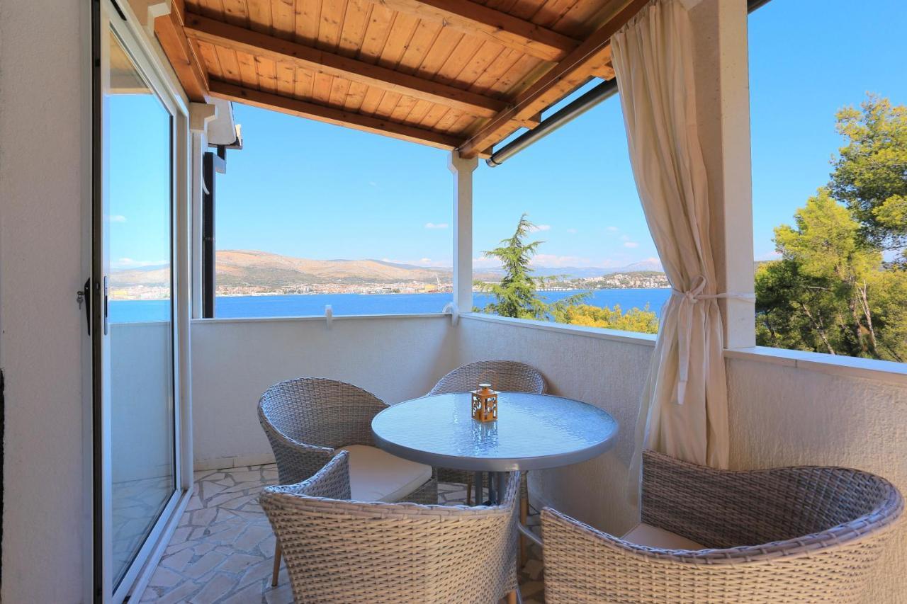 Apartments By The Sea Okrug Donji, Ciovo - 12502 Okrug Gornji Εξωτερικό φωτογραφία