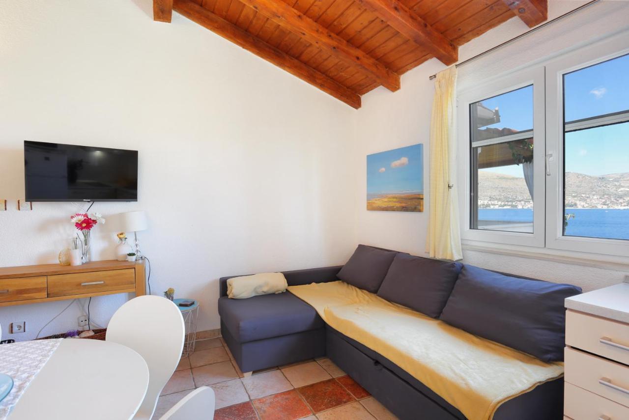 Apartments By The Sea Okrug Donji, Ciovo - 12502 Okrug Gornji Εξωτερικό φωτογραφία